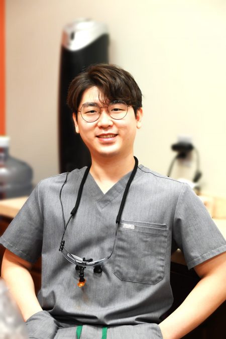 Dr. Yongwoong Lee - Associate Dentist at Secure Dental